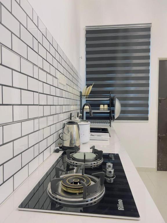 Noor Homestay Paddy View Kangar Exteriör bild